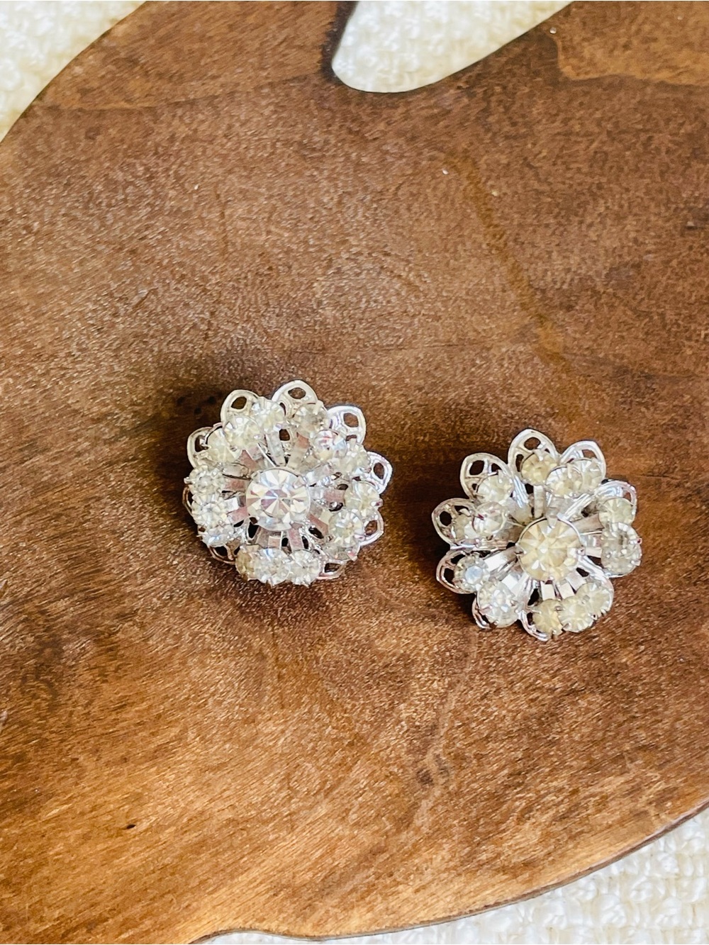 Sarah Coventry Vintage Clear Crystal Floral Clip-on Earrings